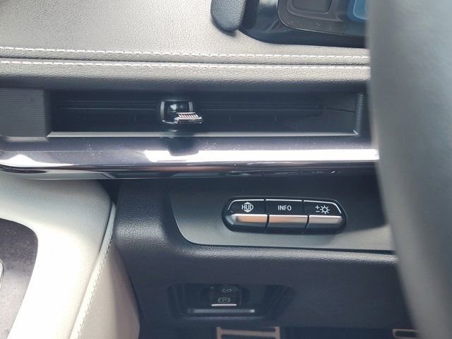 Used 2023 Chevrolet Corvette Stingray Preferred Cpe w/ Engine Appearance Package image 33