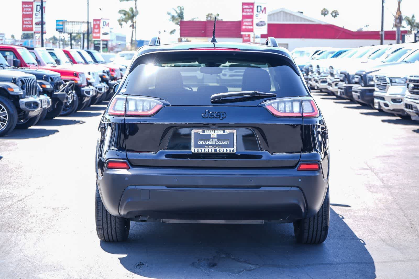 Used 2021 Jeep Cherokee Latitude Plus FWD image 7