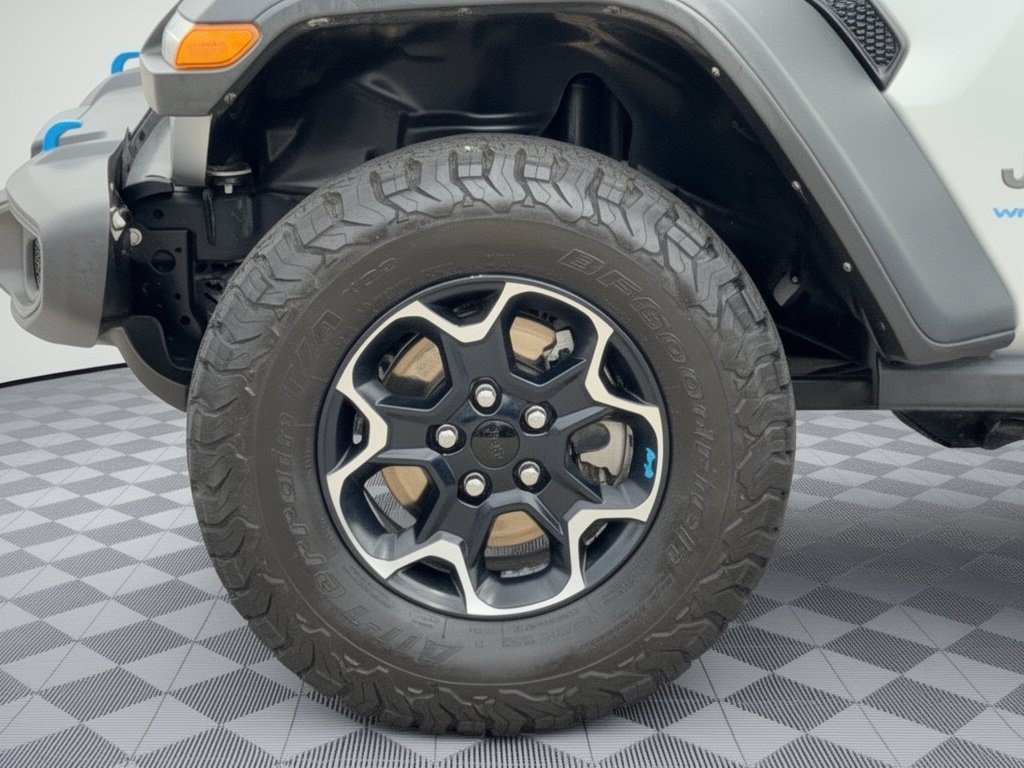 Certified 2023 Jeep Wrangler Unlimited Rubicon 4xe AWD/4WD image 13