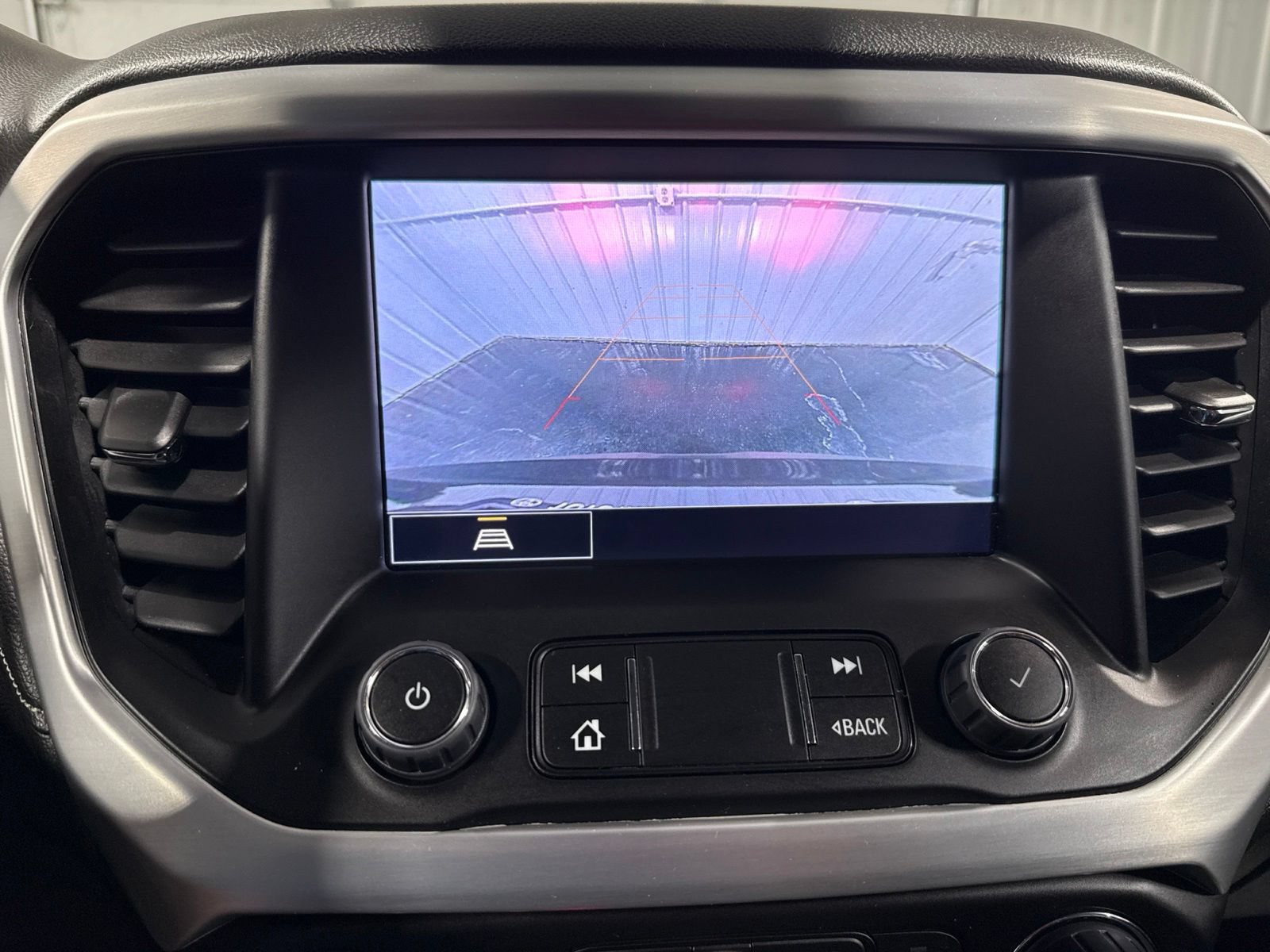 Used 2023 GMC Acadia SLT w/ Elevation Edition FWD image 30