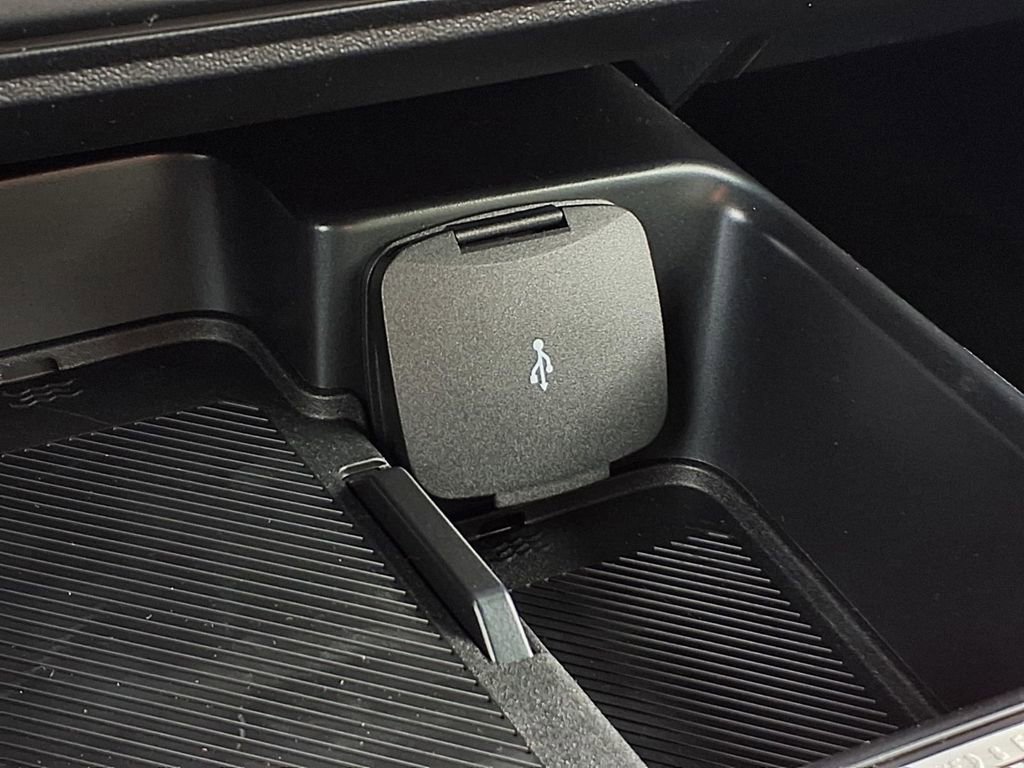 New 2026 Ford Bronco Outer Banks image 9