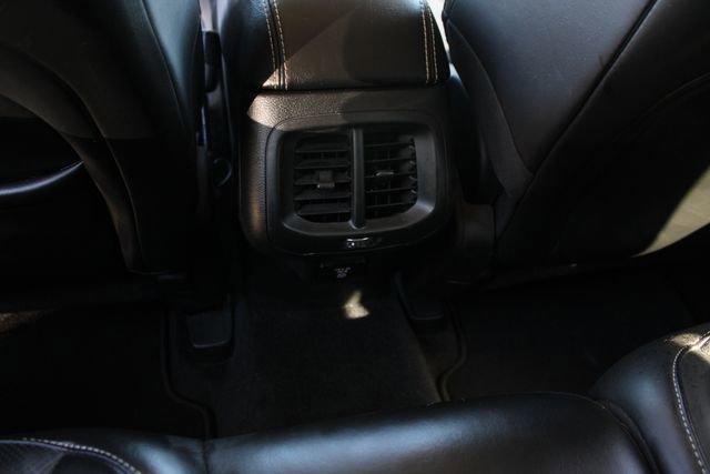 Used 2015 Jeep Cherokee Limited w/ Luxury Group AWD/4WD image 26