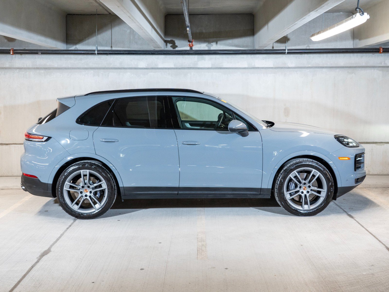 Certified 2026 Porsche Cayenne AWD/4WD image 8