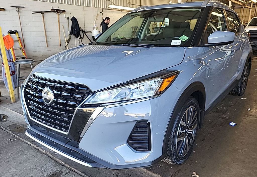 Used 2024 Nissan Kicks SV