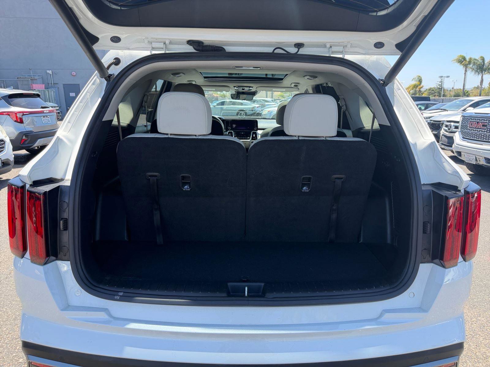 Used 2023 Kia Sorento SX Prestige w/ Panoramic Sunroof Package AWD/4WD image 30