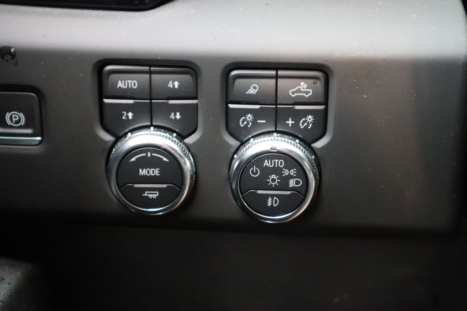 Used 2024 GMC Sierra 1500 AT4 w/ Technology Package image 35