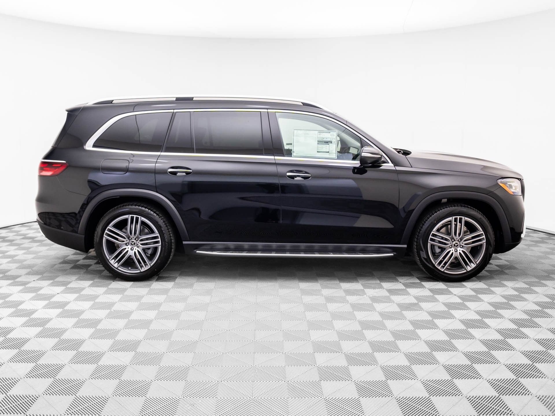 New 2026 Mercedes-Benz GLS 450 4MATIC image 6