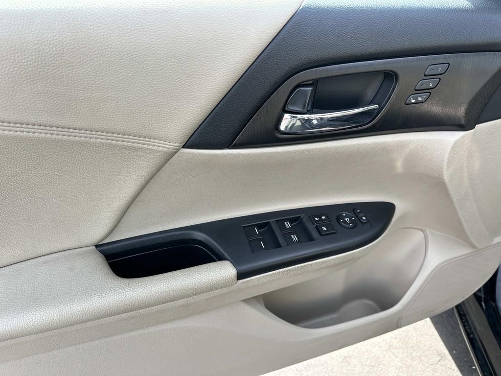 Used 2013 Honda Accord EX-L image 15