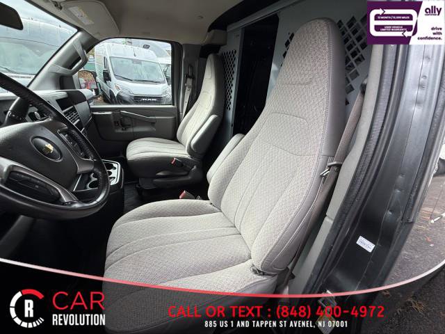 Used 2017 Chevrolet Express 2500 image 14