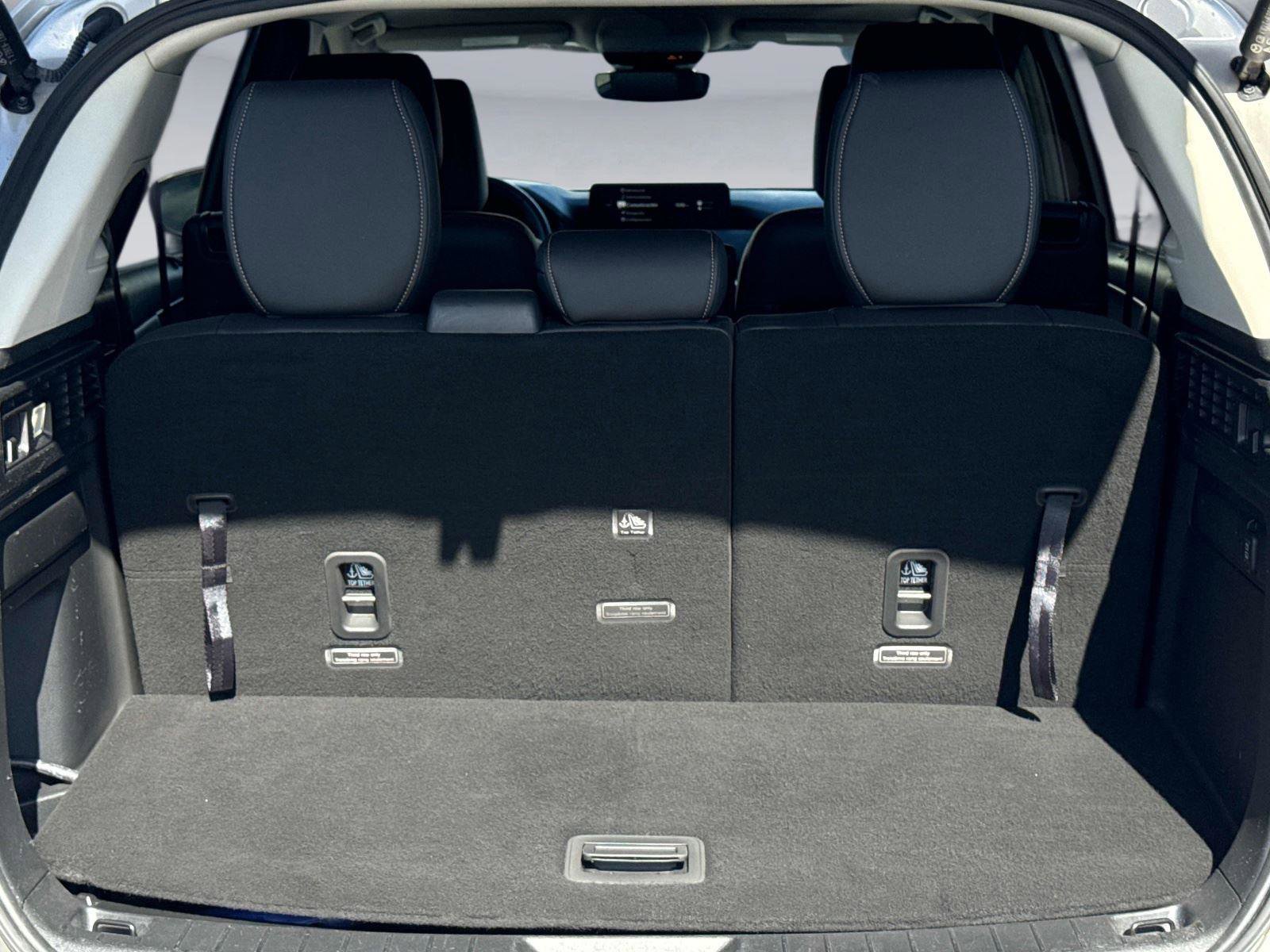 Certified 2024 MAZDA CX-90 Plug-In Hybrid w/ Preferred image 11