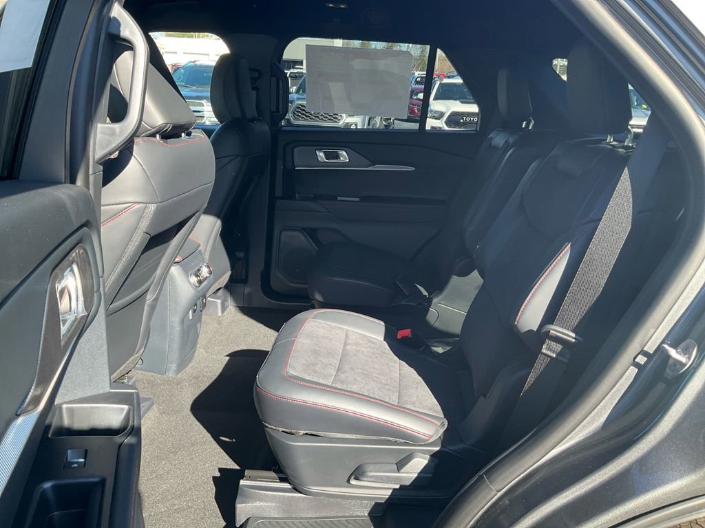 New 2026 Ford Explorer ST image 14