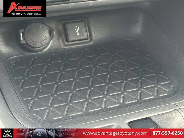 Certified 2020 Toyota RAV4 XLE Premium AWD/4WD image 35