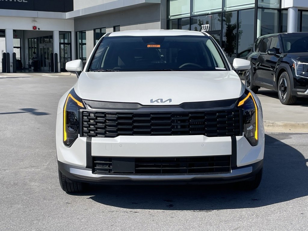 New 2026 Kia Sportage LX image 2