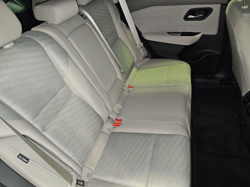 Used 2023 Nissan Rogue SV image 20