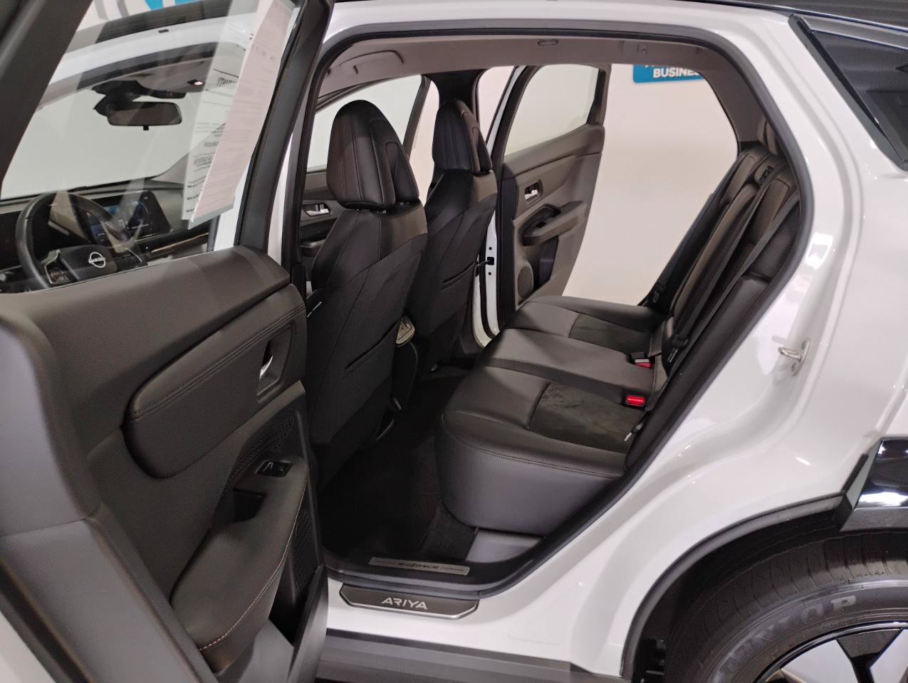 Used 2024 Nissan Ariya AWD image 77