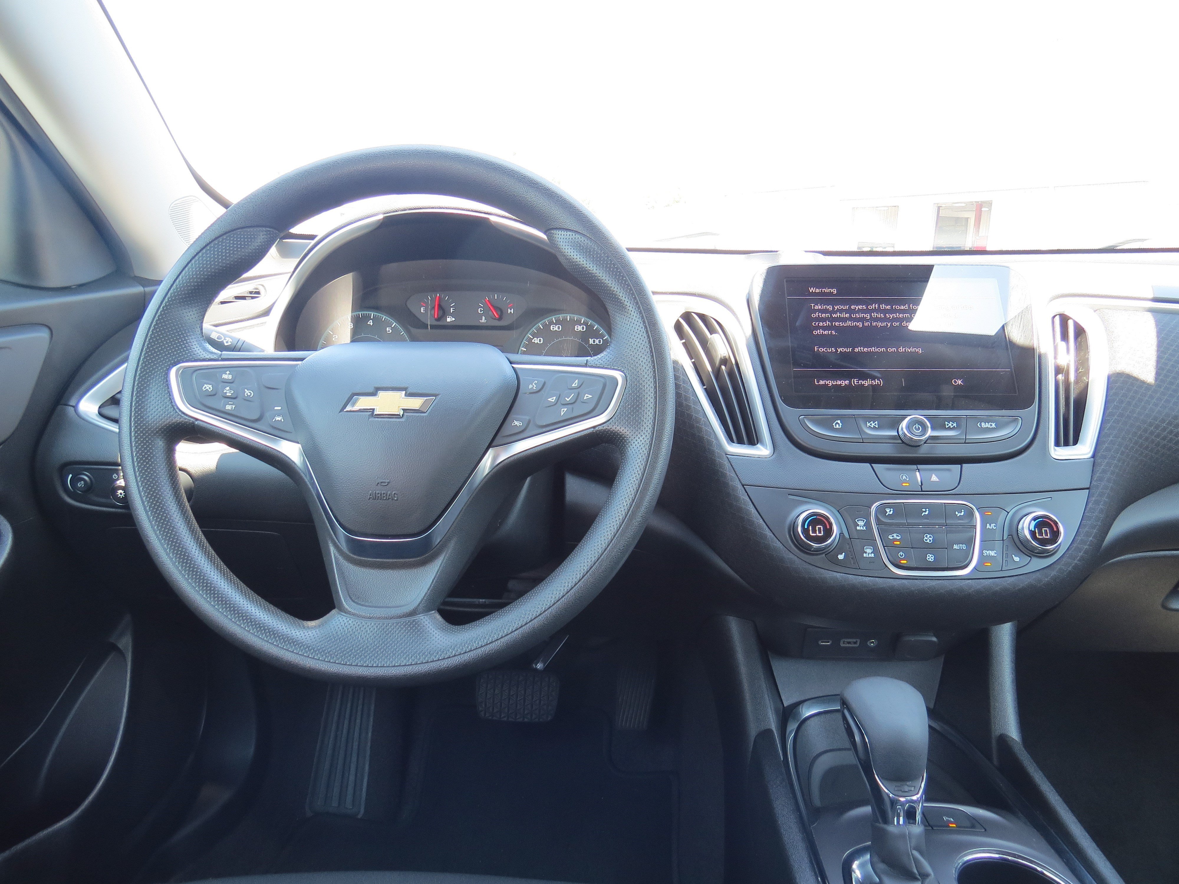 Used 2025 Chevrolet Malibu LT FWD image 16