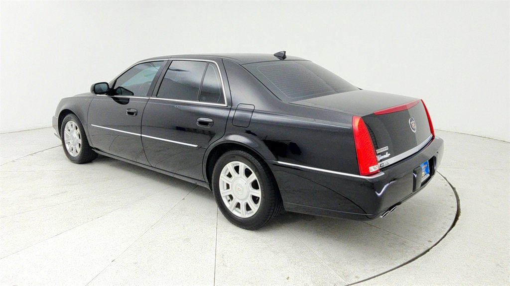 Used 2011 Cadillac DTS image 7