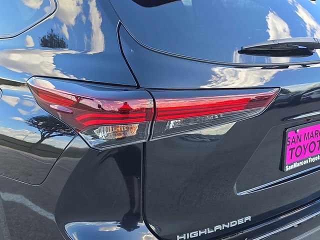 Used 2025 Toyota Highlander XSE image 36