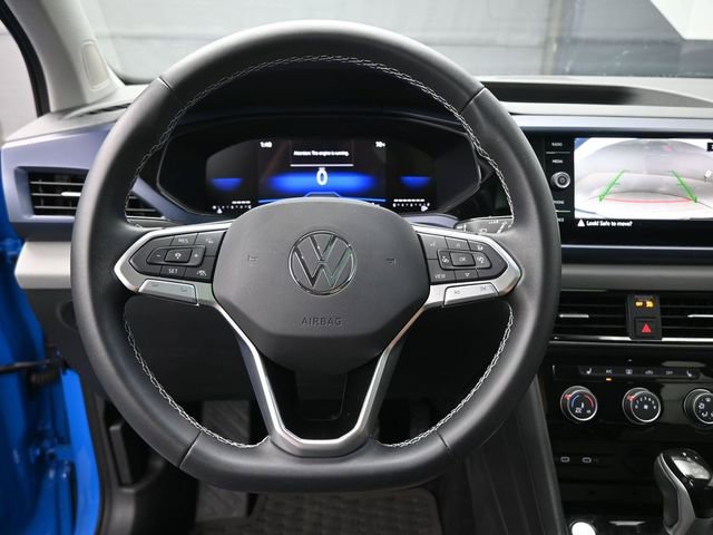 Certified 2023 Volkswagen Taos SE w/ Panoramic Sunroof Package image 7