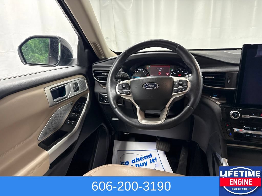 Used 2023 Ford Explorer Limited w/ Limited Technology Package AWD/4WD image 27