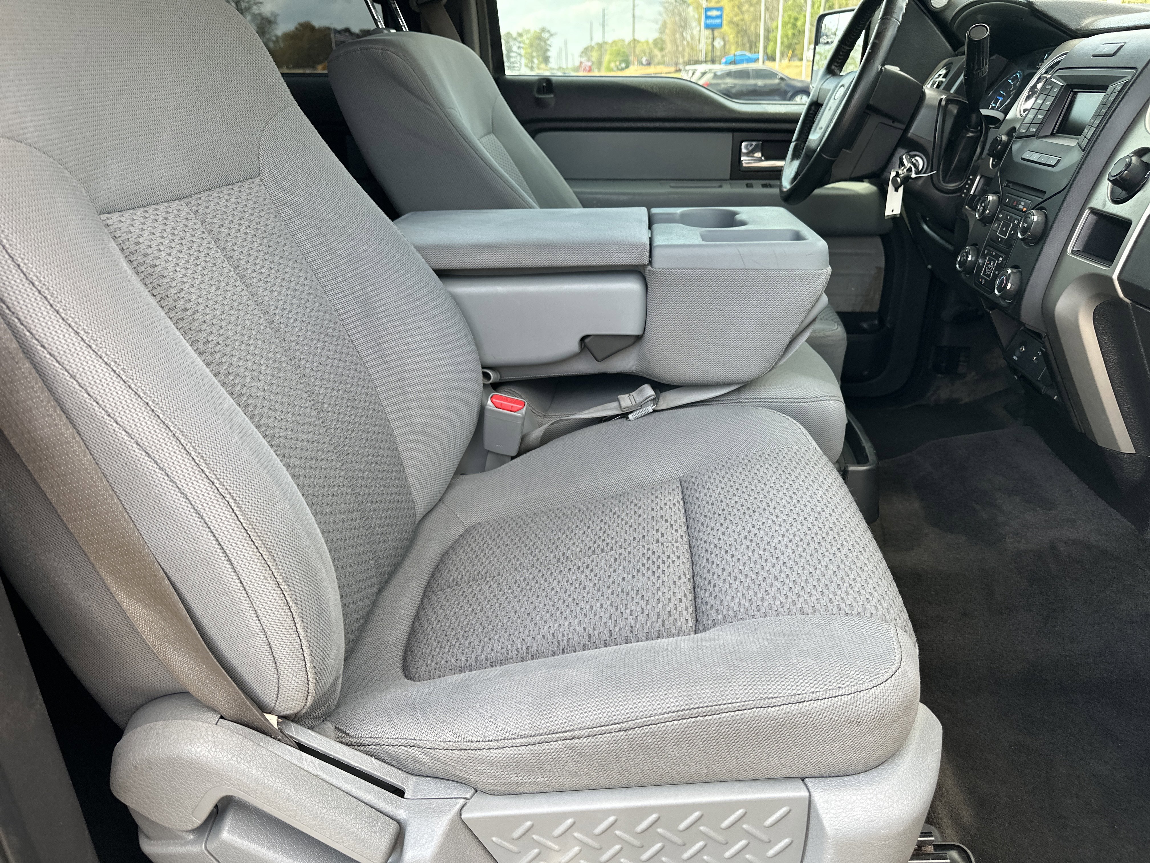 Used 2013 Ford F150 XLT w/ Mid Equipment Group image 14