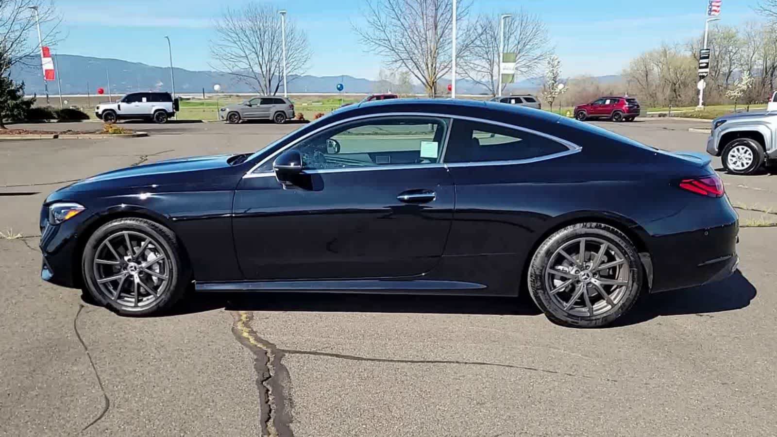 Used 2024 Mercedes-Benz CLE 300 4MATIC Coupe image 5