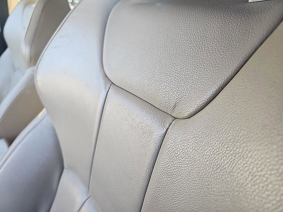 Used 2017 Land Rover Range Rover Evoque SE Premium image 16