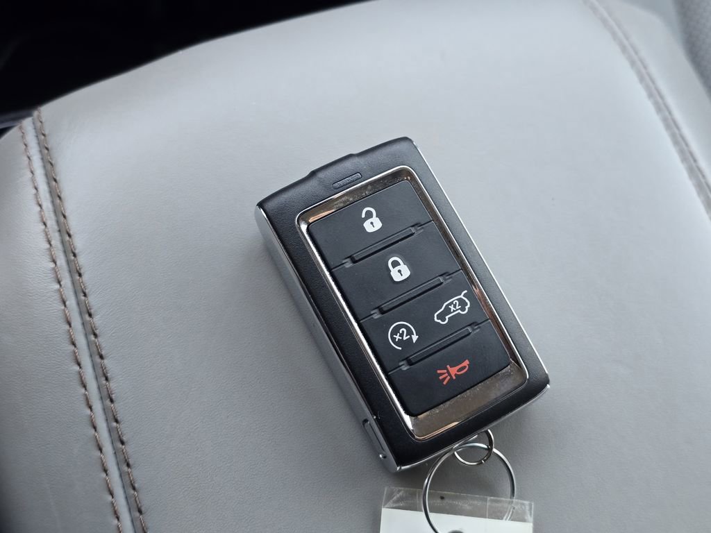 Used 2023 Jeep Grand Cherokee Overland image 22