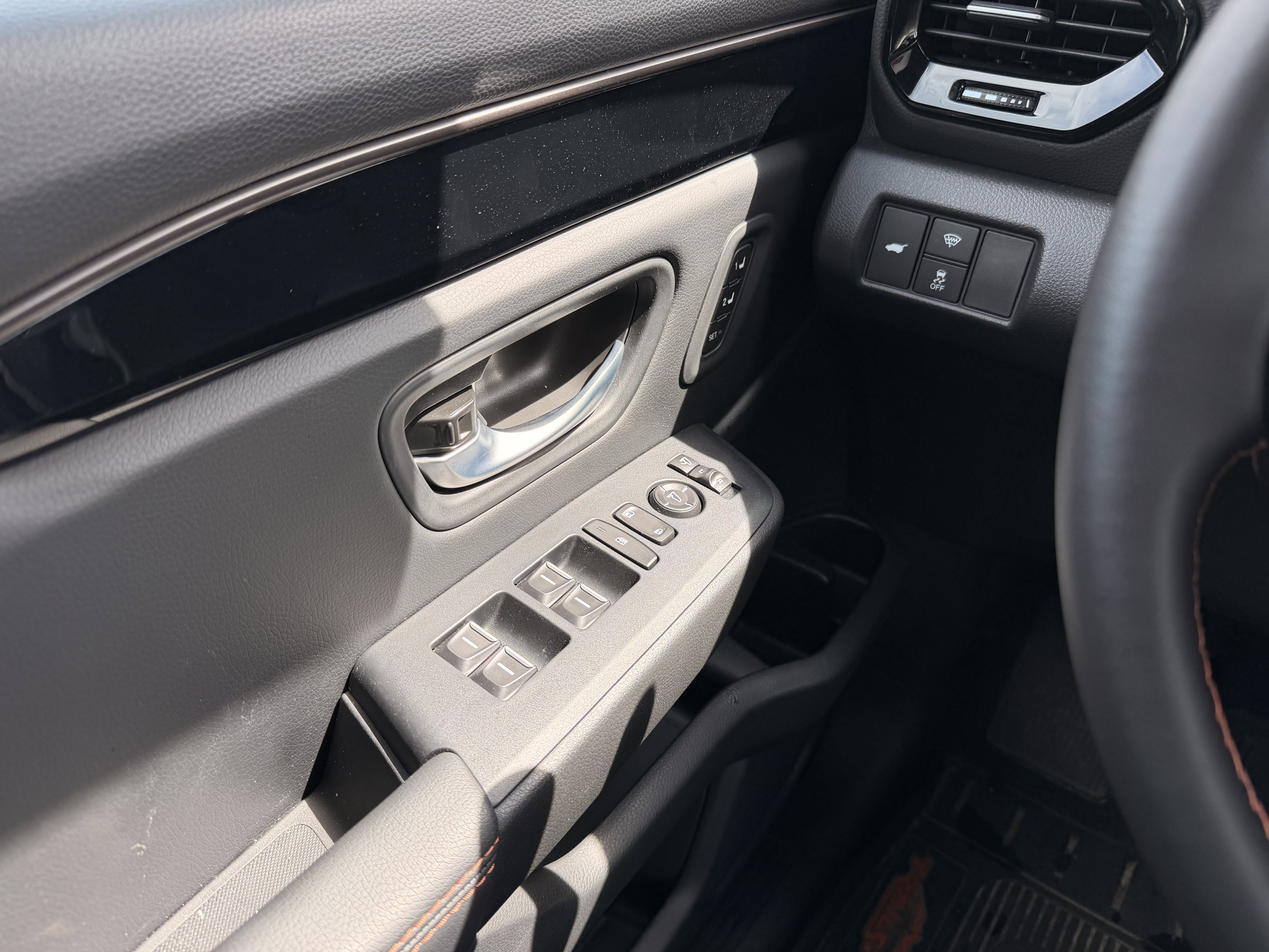 Used 2025 Honda Pilot TrailSport image 21