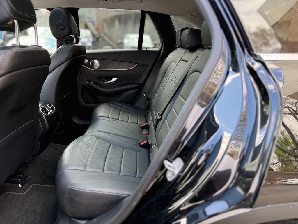 Used 2017 Mercedes-Benz GLC 300 4MATIC image 15