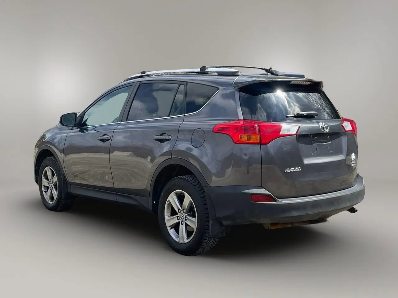 Used 2014 Toyota RAV4 XLE image 3
