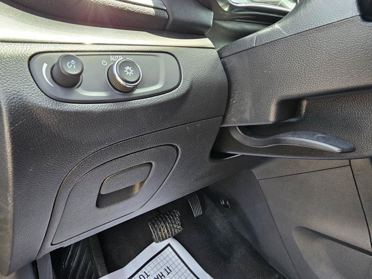 Used 2019 Buick Encore Preferred AWD/4WD image 30