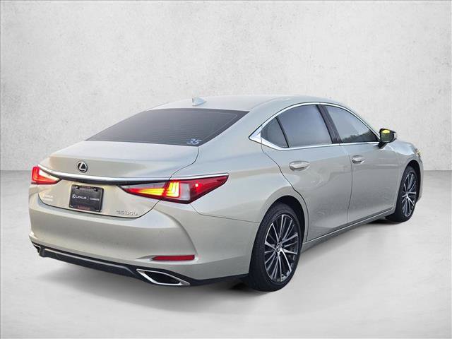 Used 2025 Lexus ES 350 w/ Premium Package FWD image 5