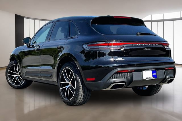 Used 2026 Porsche Macan AWD/4WD image 4
