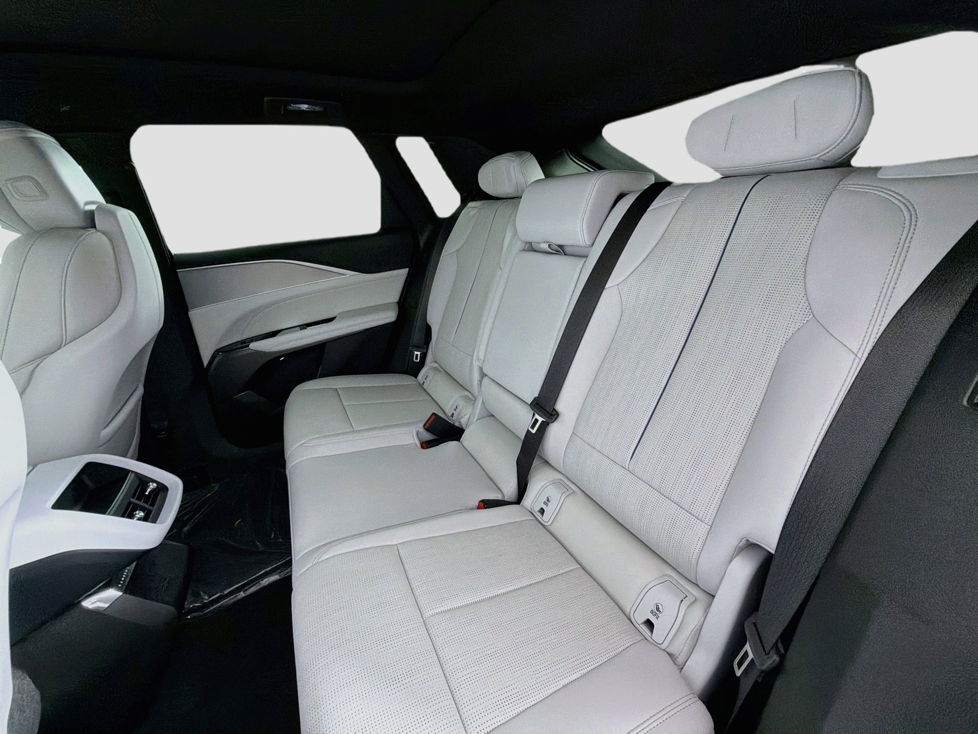 New 2027 Cadillac Lyriq Sport RWD image 20