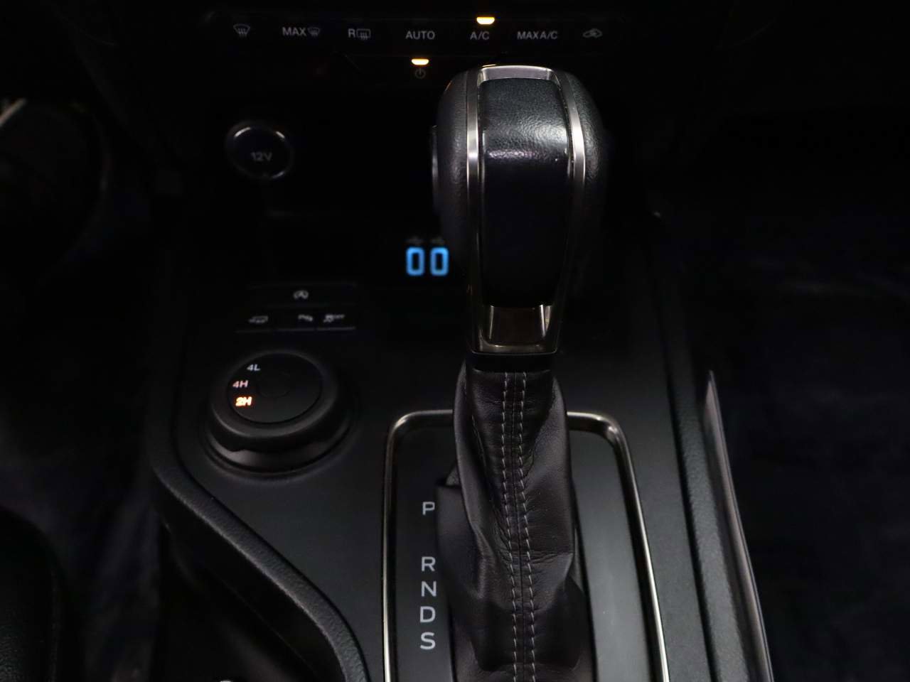 Certified 2020 Ford Ranger Lariat w/ Technology Package image 9