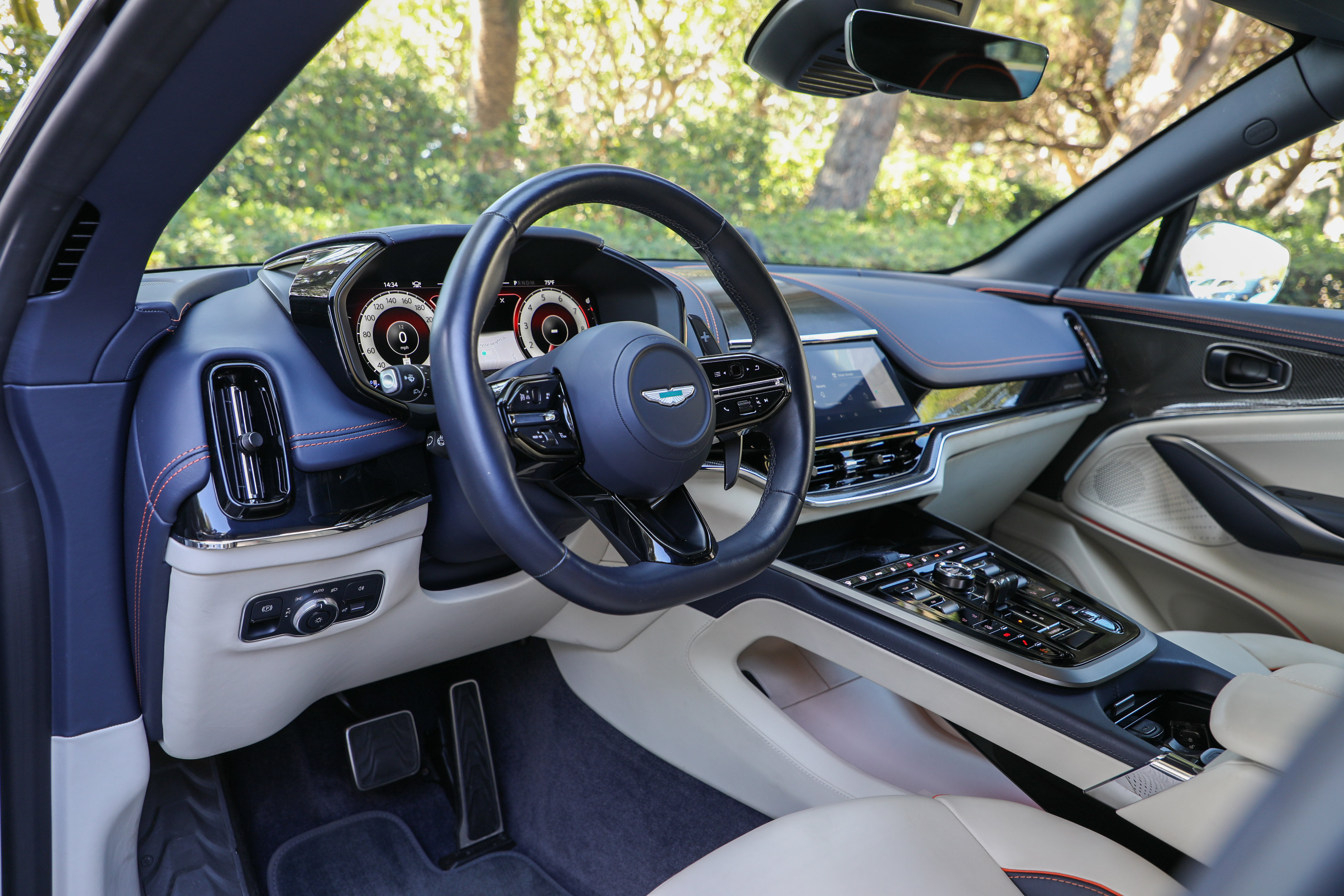Used 2025 Aston Martin DBX 707 AWD/4WD image 14