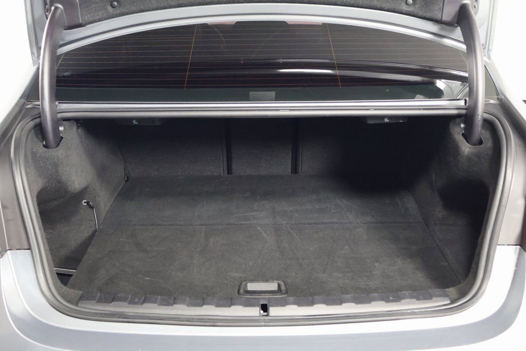 Used 2024 BMW 330e w/ Premium Package image 14