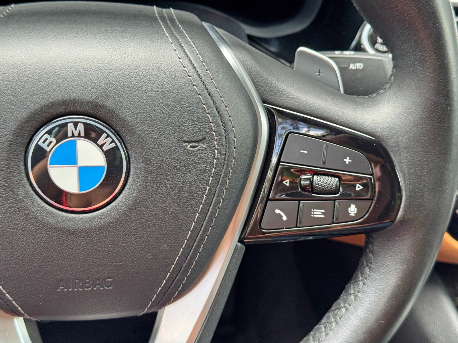 Used 2021 BMW 530i w/ Convenience Package RWD image 23