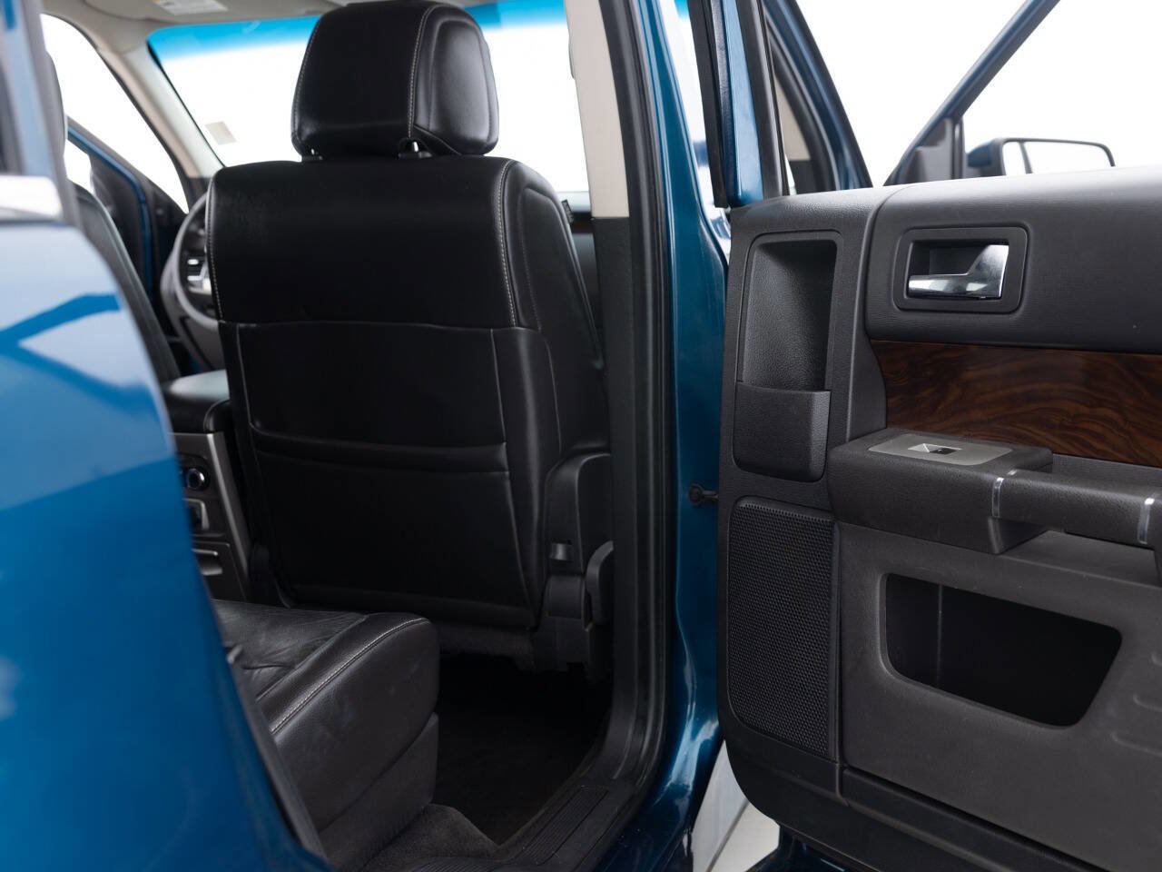 Used 2011 Ford Flex SEL w/ Rapid Spec Order Code image 30