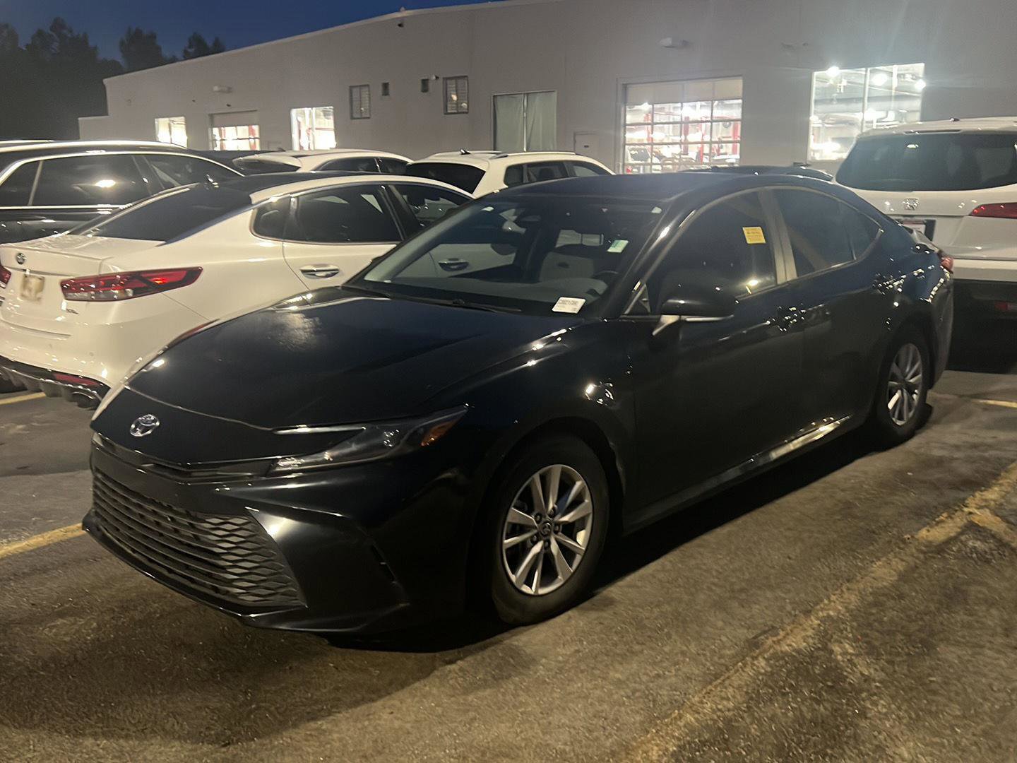 Used 2025 Toyota Camry LE w/ Convenience Package image 2