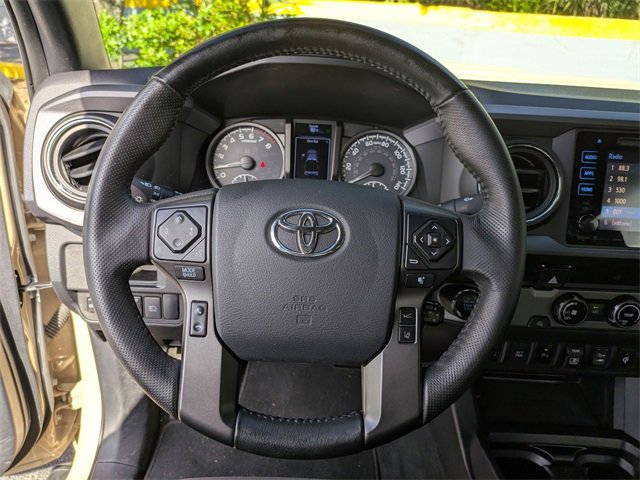 Used 2018 Toyota Tacoma TRD Sport image 12