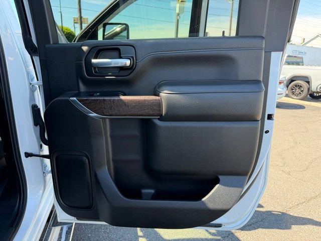 Used 2022 GMC Sierra 3500 Denali AWD/4WD image 12