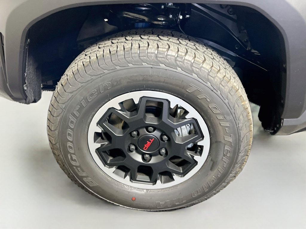 New 2026 Toyota Tacoma TRD Off-Road w/ TRD Off Road Upgrade Package AWD/4WD image 13