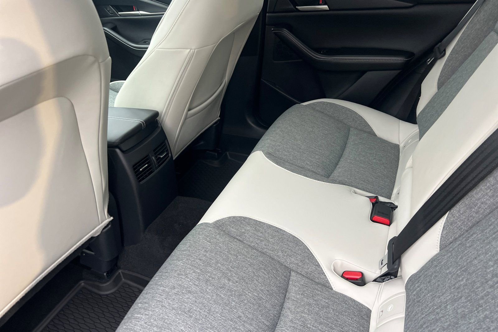 New 2026 MAZDA CX-30 AWD 2.5 S image 9