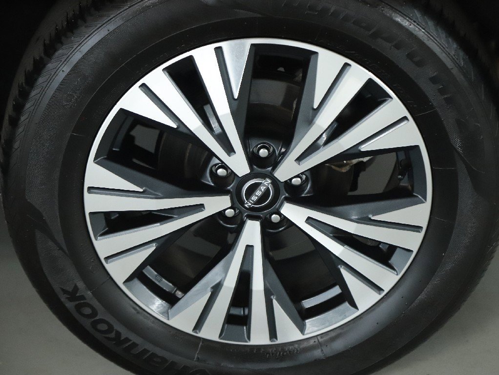 Certified 2023 Nissan Rogue SV image 39