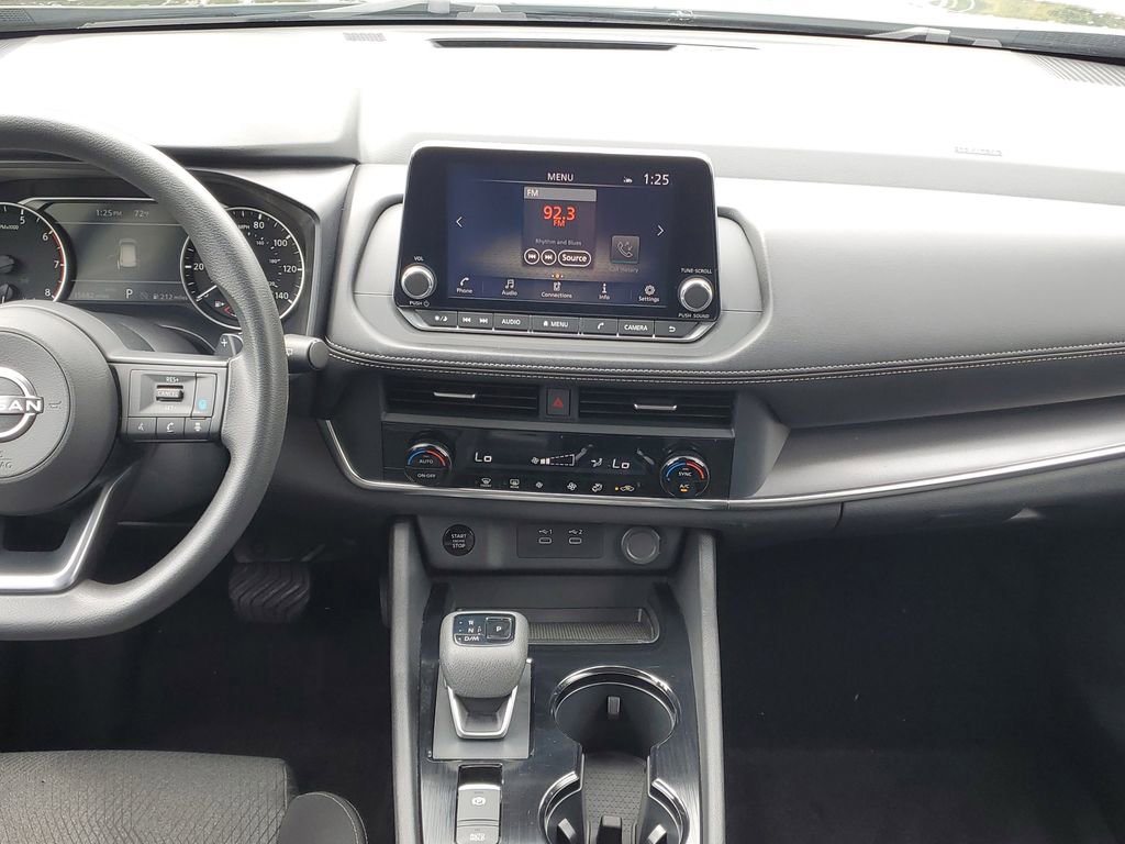 Used 2024 Nissan Rogue SV image 25