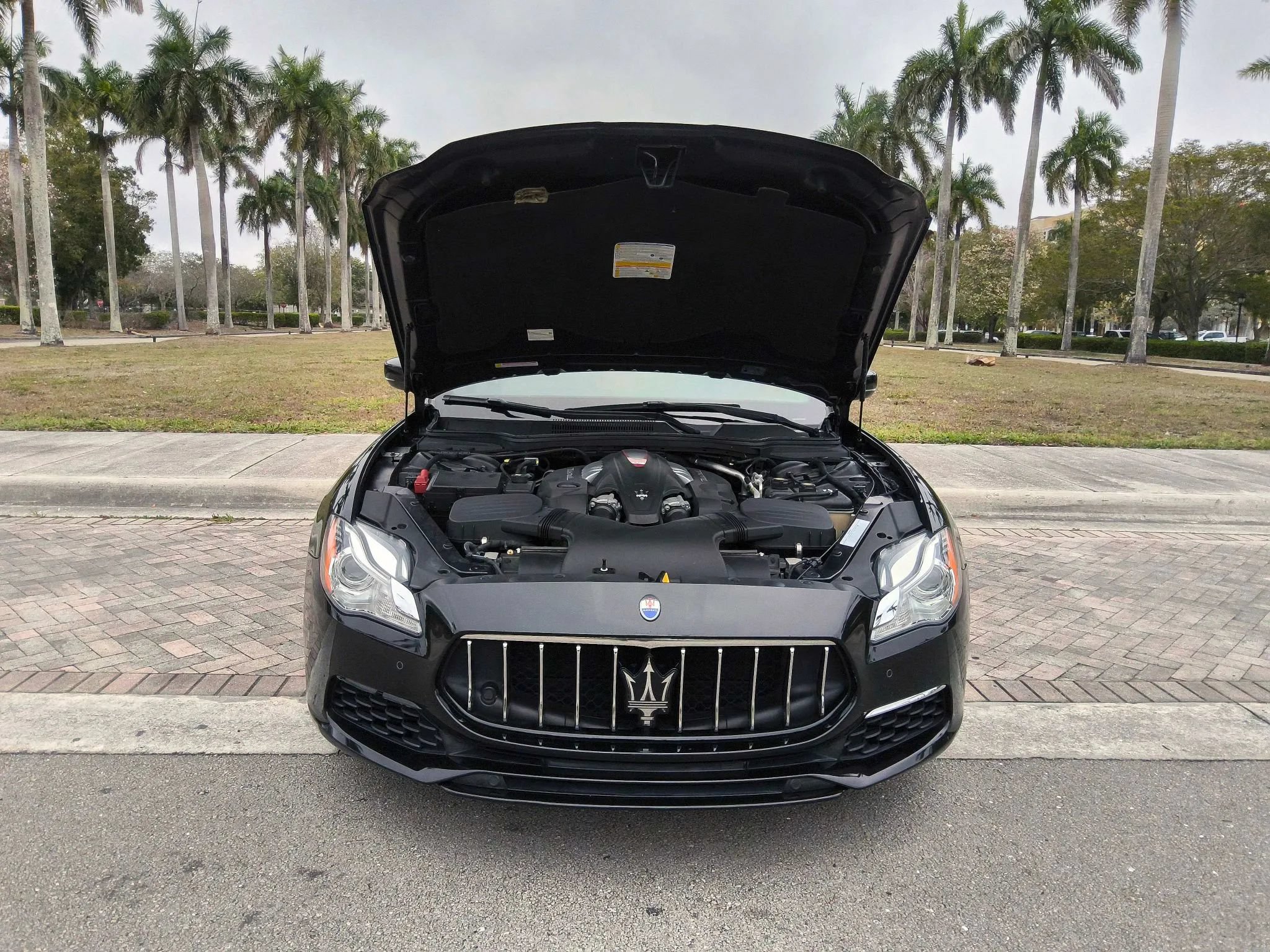 Used 2017 Maserati Quattroporte GTS GranLusso RWD image 38