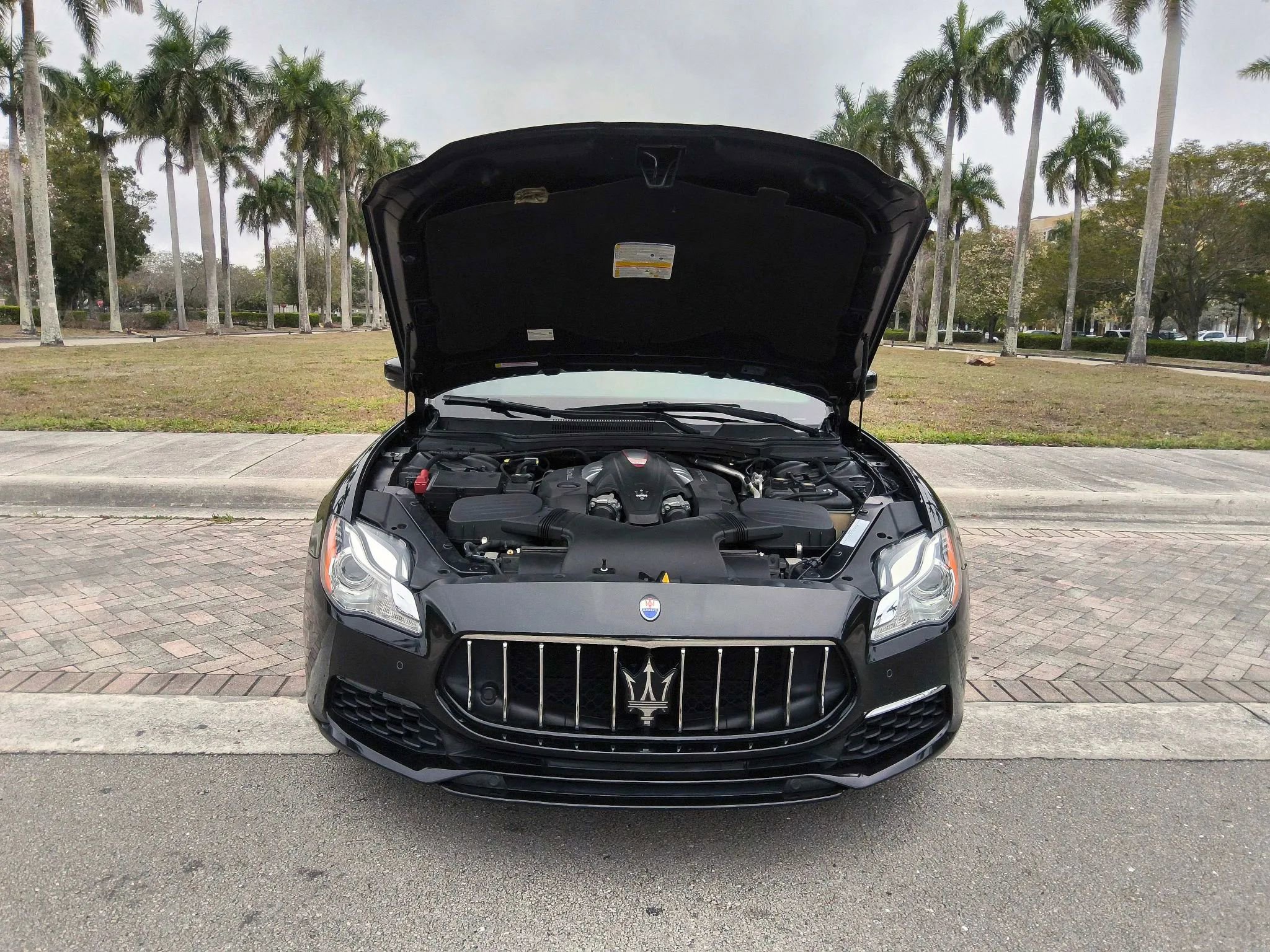 Used 2017 Maserati Quattroporte GTS GranLusso RWD image 38