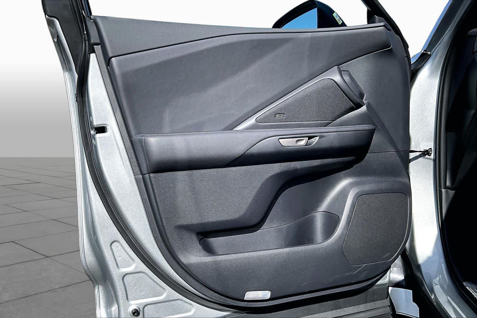 New 2026 Lexus TX 500h AWD image 16